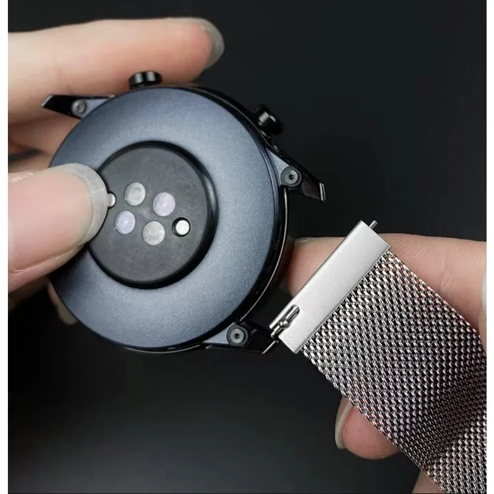 Cinturino Milanese da 20 mm e  - Milanese Loop Magnetic recensione e prezzo